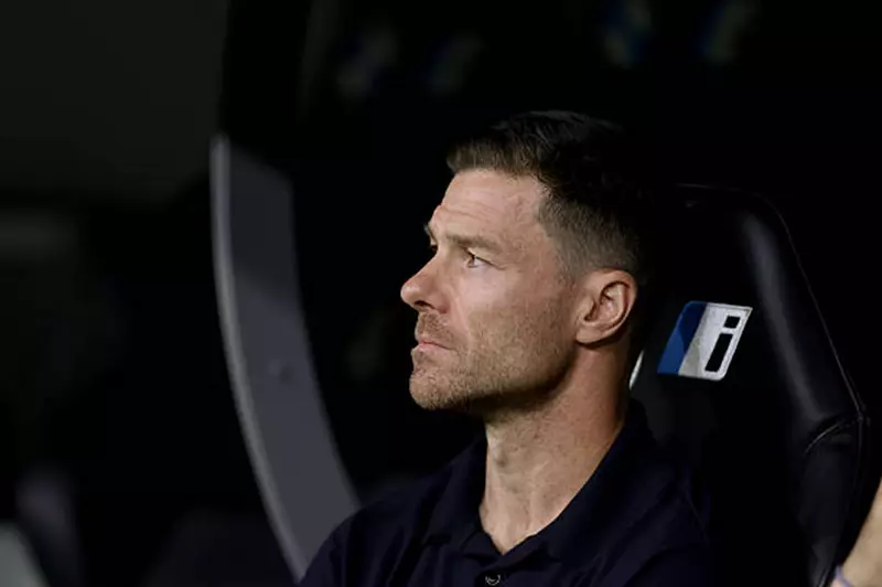 تقارير إسبانية: مستقبل ألونسو في خطر مع ريال مدريد